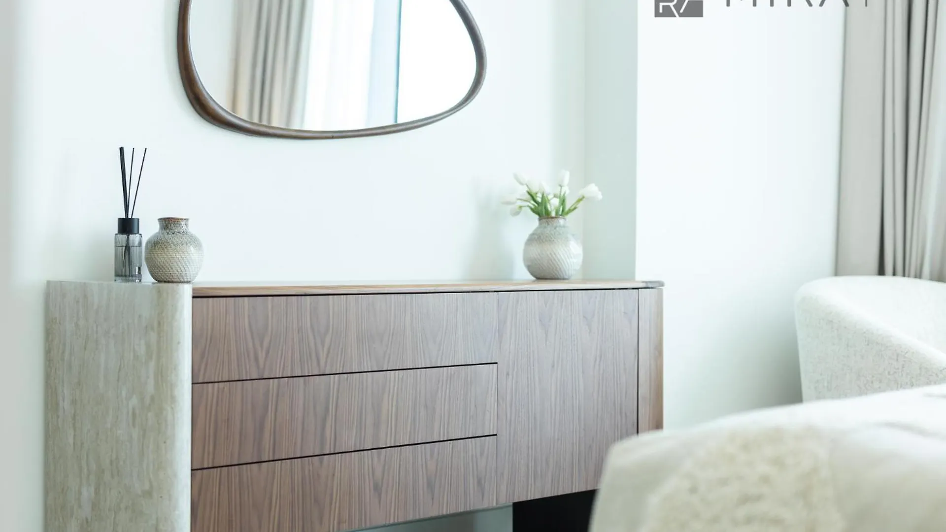 아파트 Mira Holiday Homes - Luxury 1Br In Canal Front With Waterfront Living 두바이